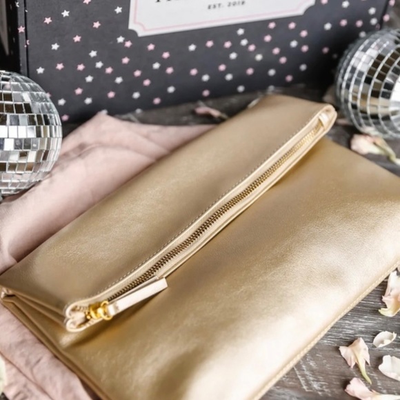 Gold Clutch (Jillian Harris) - Picture 2 of 2
